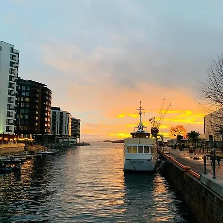 Budget Little With Window Centre * Oslo