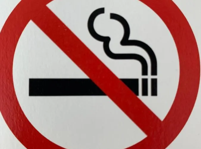 Budget Little With Window Centre *