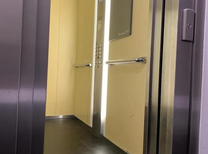 Budget With Window Centre