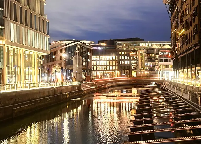 Budget Little With Window Centre