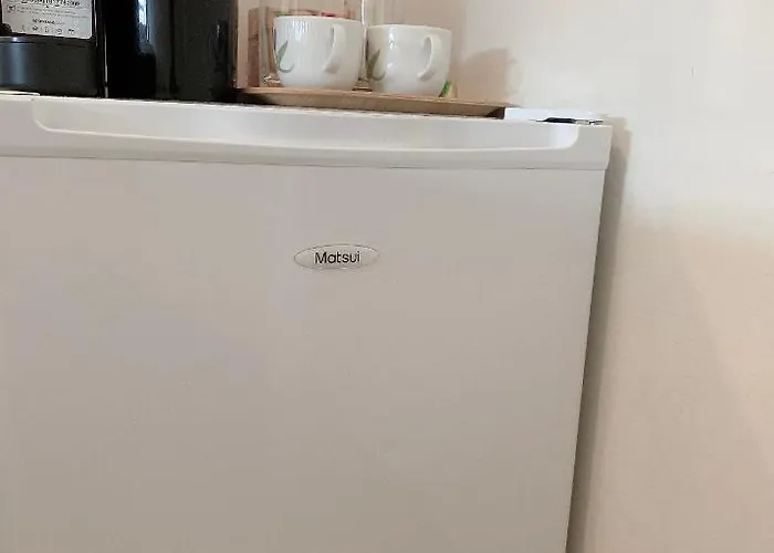 Pansiyon Budget Little With Window Centre